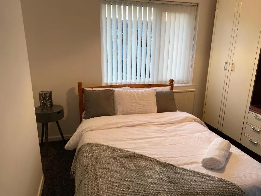 Spacious Luxurious Serviced Accommodation 3 Warmsworth