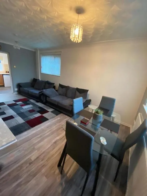 Spacious Luxurious Serviced Accommodation 3 Warmsworth